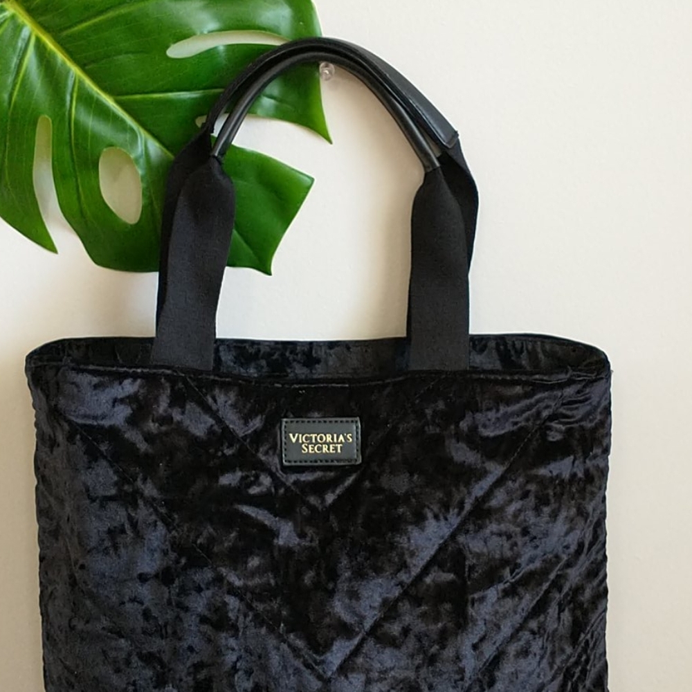 Victoria's Secret Bag - Picture 2 of 12